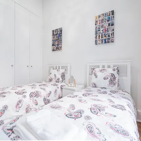 Akicity Baixa Glory *