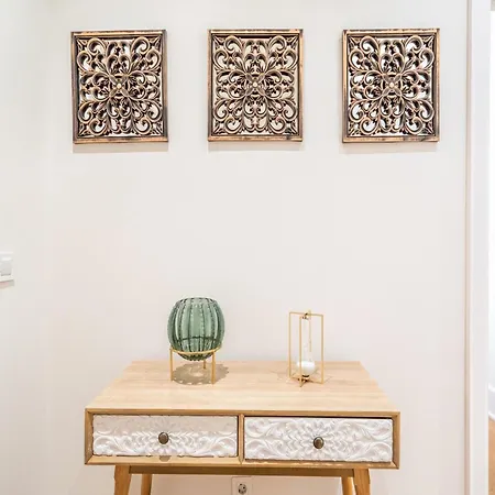 Akicity Baixa Glory * Lisbon